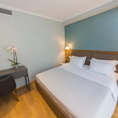 Szálloda Butrinti 4*