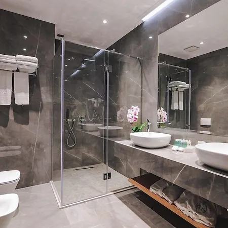 Butrinti Hotel 4*