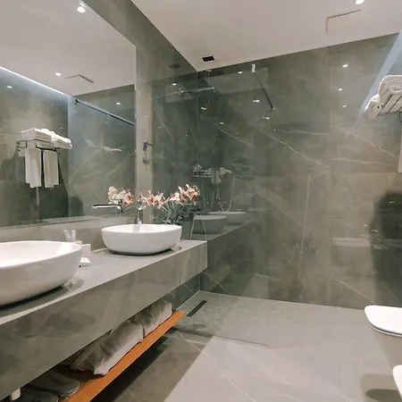 Butrinti Hotel 4*